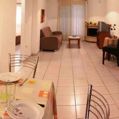 Apartamento Noulis *